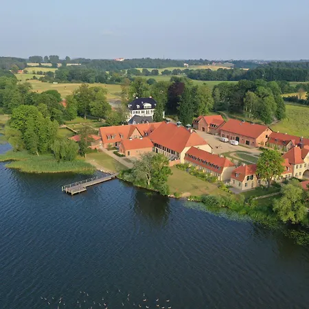 Gut Immenhof 4*